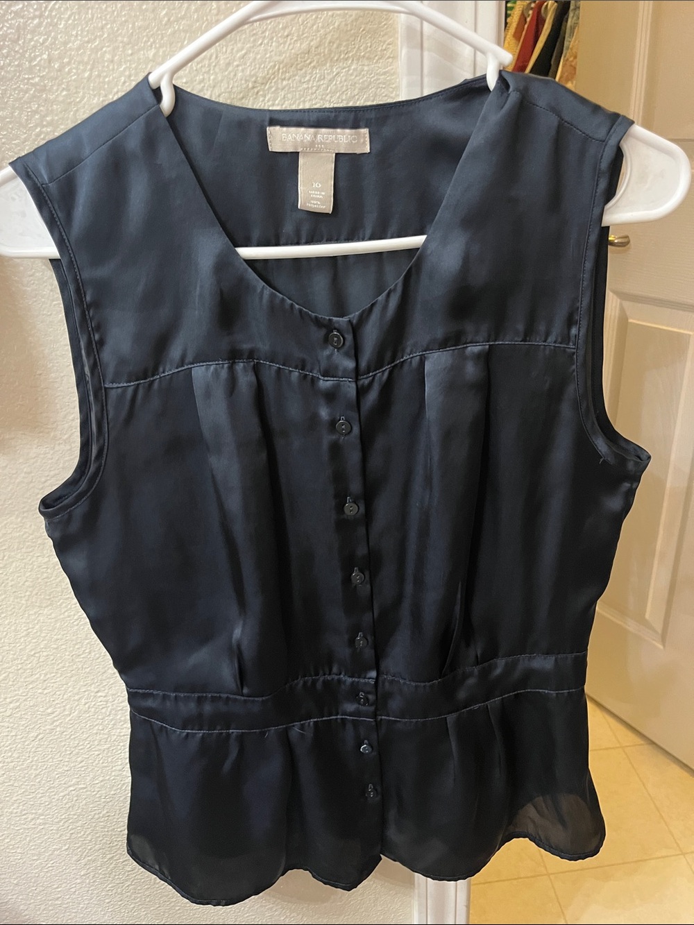 Banana Republic Navy Sleeveless Button-Front Peplum Top